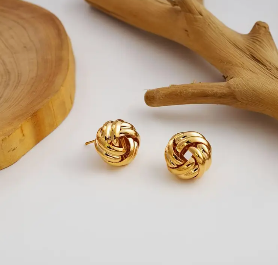 Clove Earrings